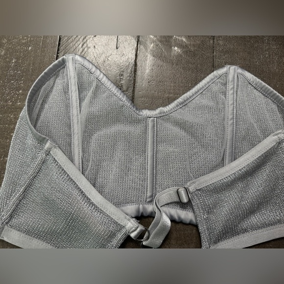 VICTORIAS SECRET NWT Silver Gray Metallic Mesh Bralette Sheer With Boning Size L - Picture 4 of 8
